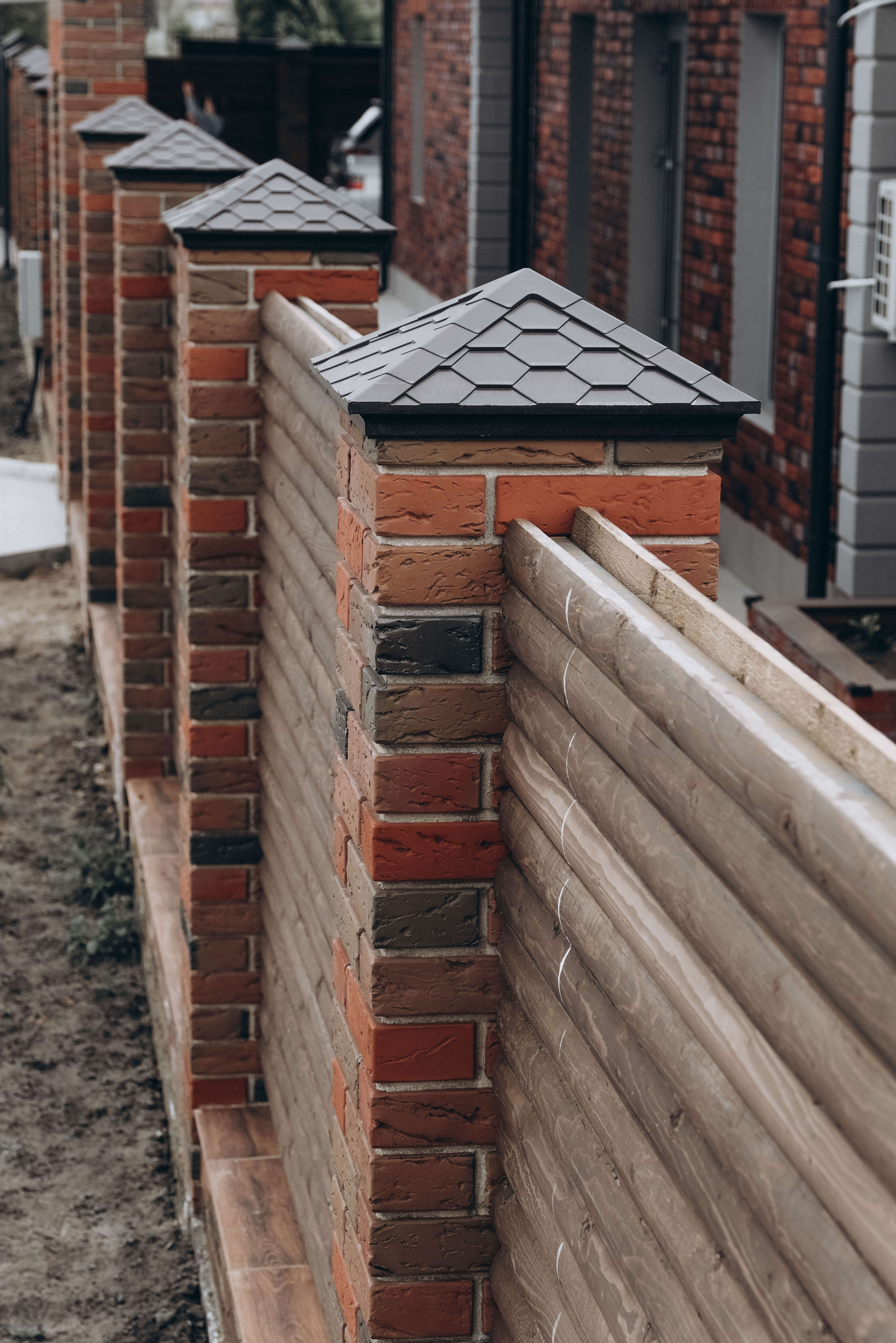 Колпак Zking Эверест Коричневый на столб 1.5х1.5 кирпича (390х390мм) в Заринске фото